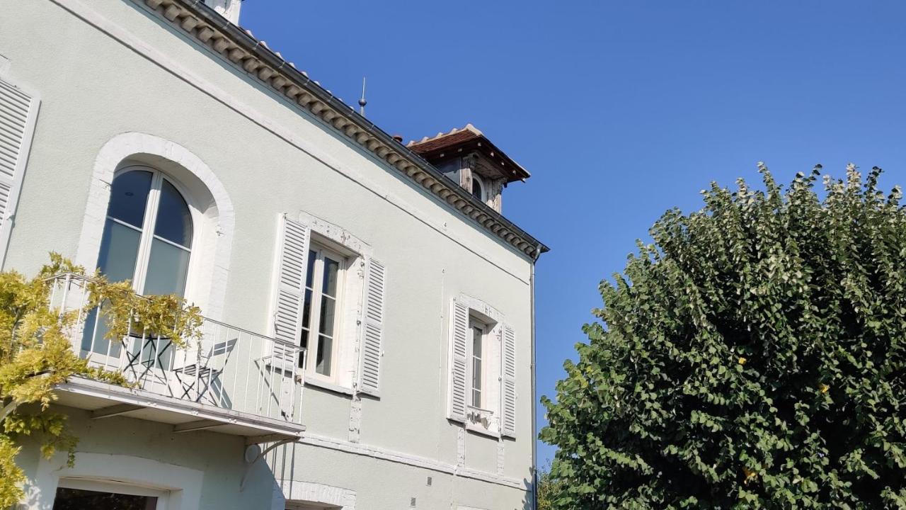 Villa Clement Appart'Hotel Санс Екстериор снимка